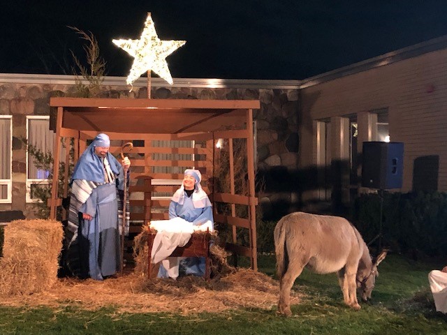 LIVE Nativity at A Merry Little Christmas Party
